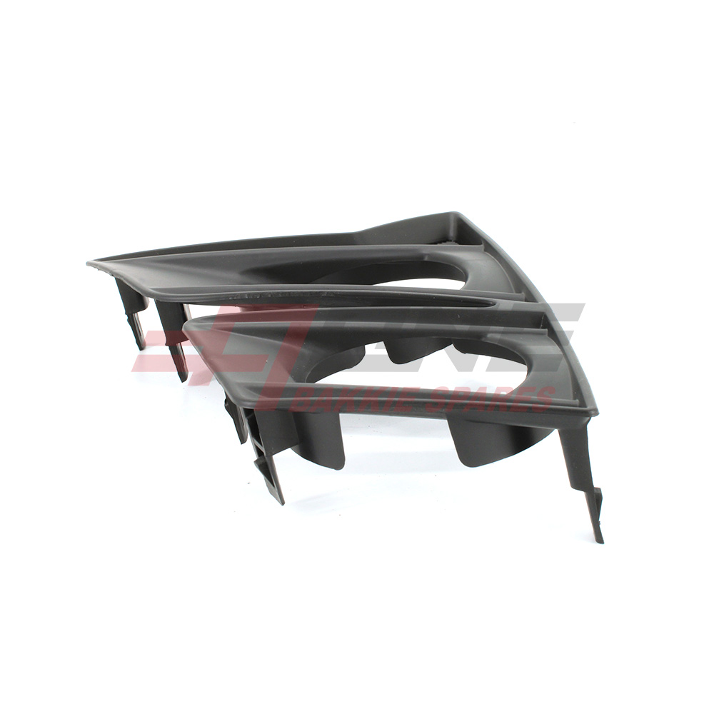 Fog Lamp Bezel (R/H) for ISUZU KB 1.9/3.0 — view 2